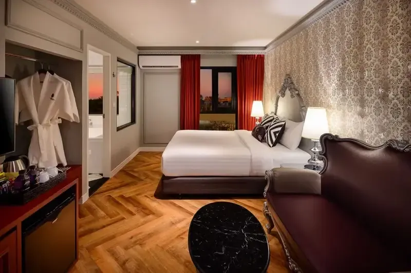 Premier room at Villa De Khaosan Hotel